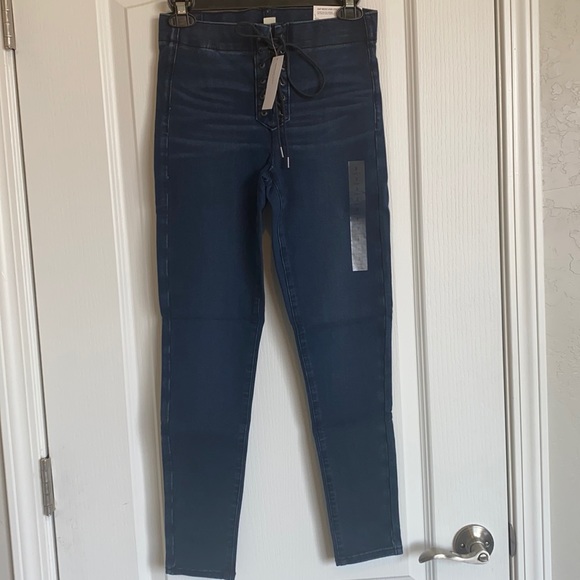 American Eagle Hi-Rise Pull-On Lace Up Jegging / Size 2 Short - Picture 5 of 13